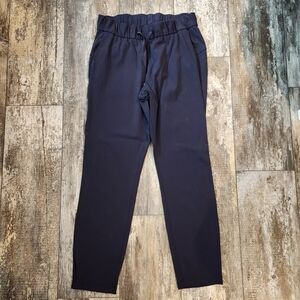 Lululemon on the fly pants